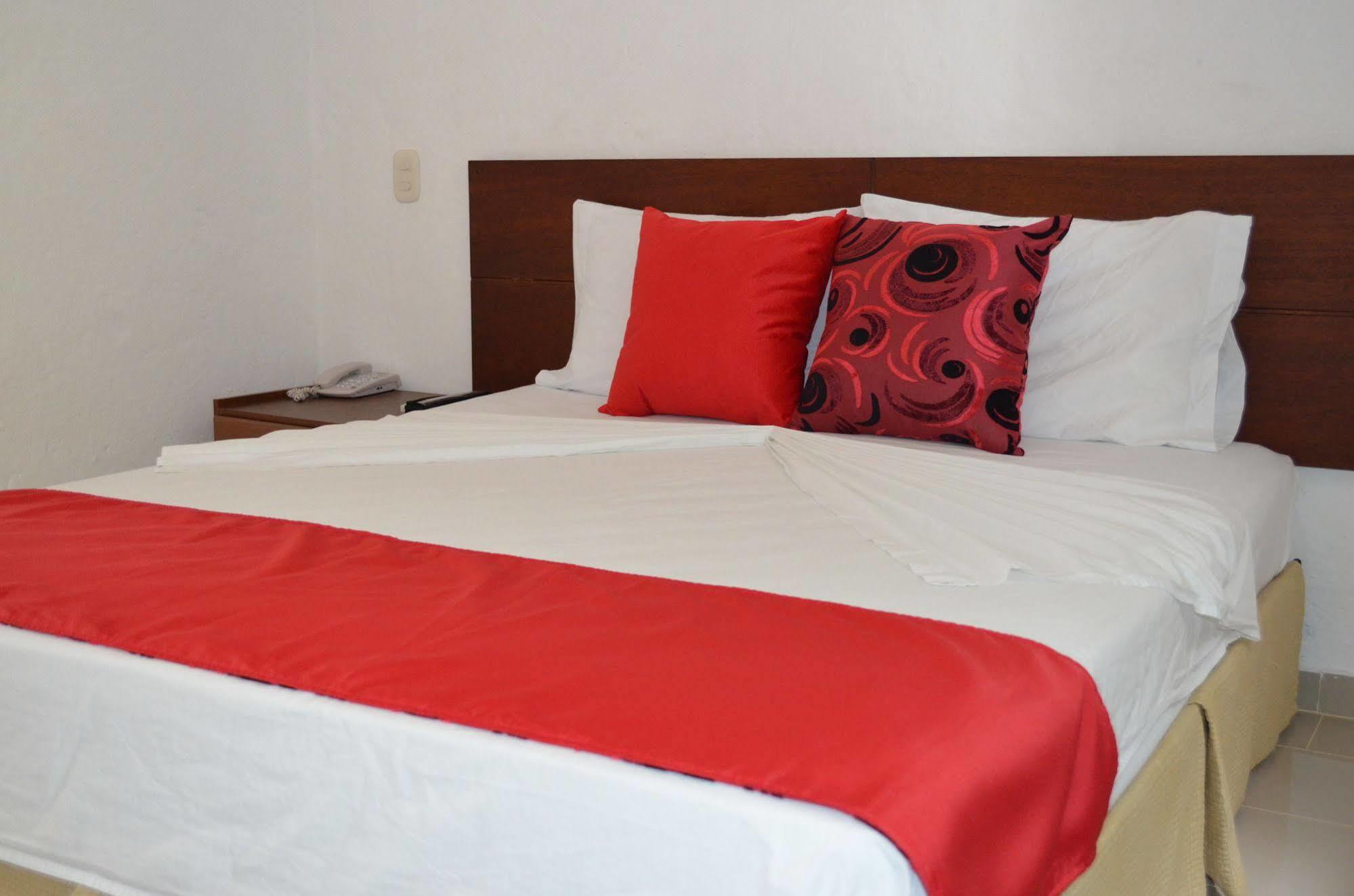Hotel Aldea Plaza Doradal エクステリア 写真