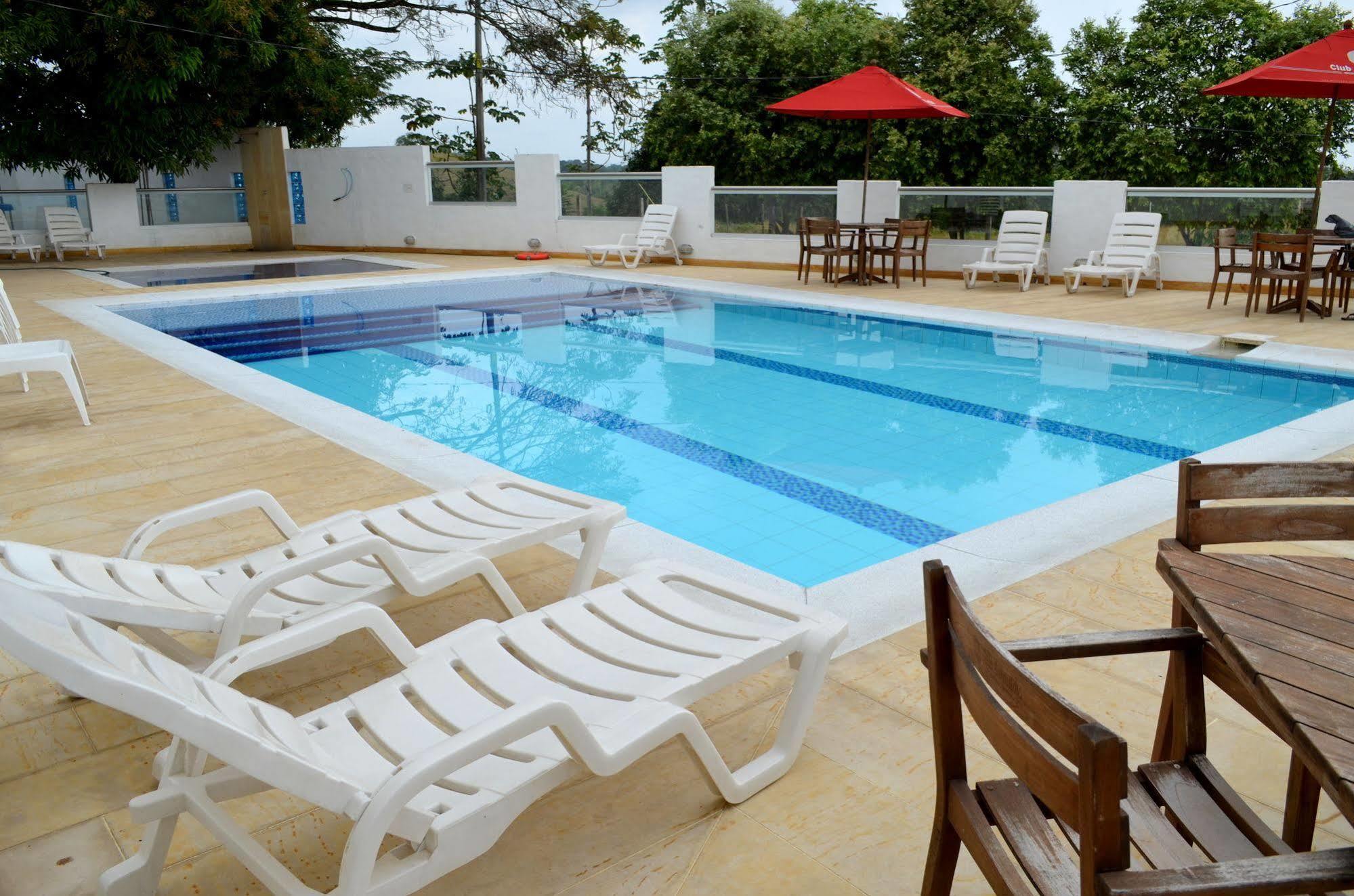 Hotel Aldea Plaza Doradal エクステリア 写真